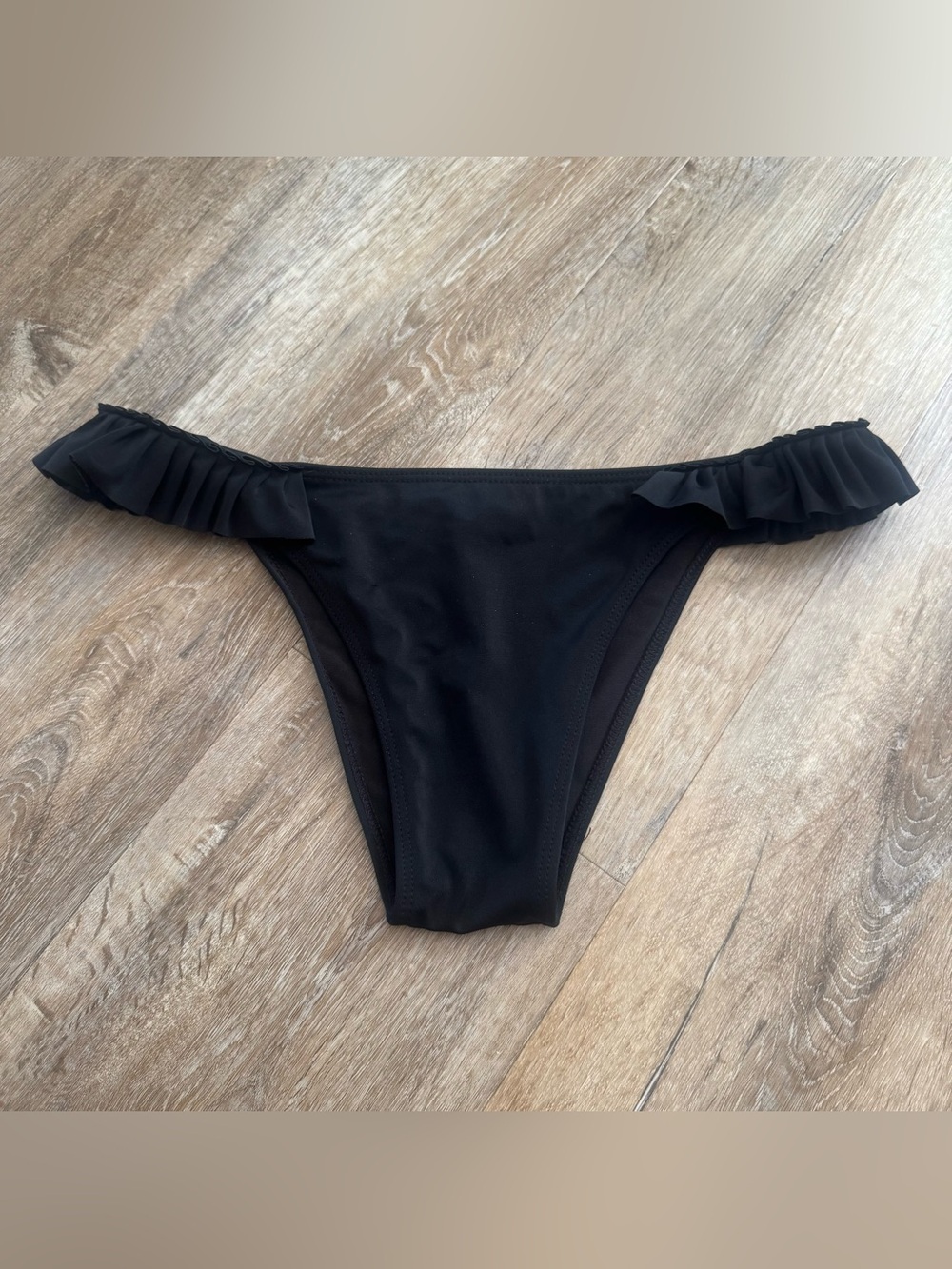 Amiani Women's Small Black Ruffle Bikini Bottom Mid Rise Vaction Pool Swim S Sm